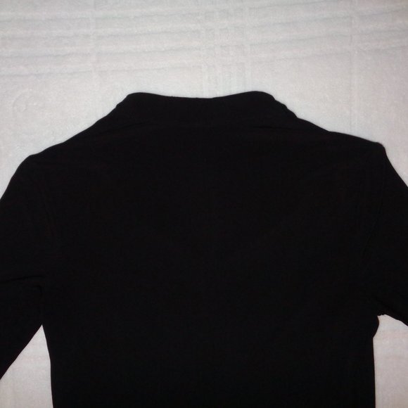 💗 3/$25 Black long sleeve top - Picture 10 of 12